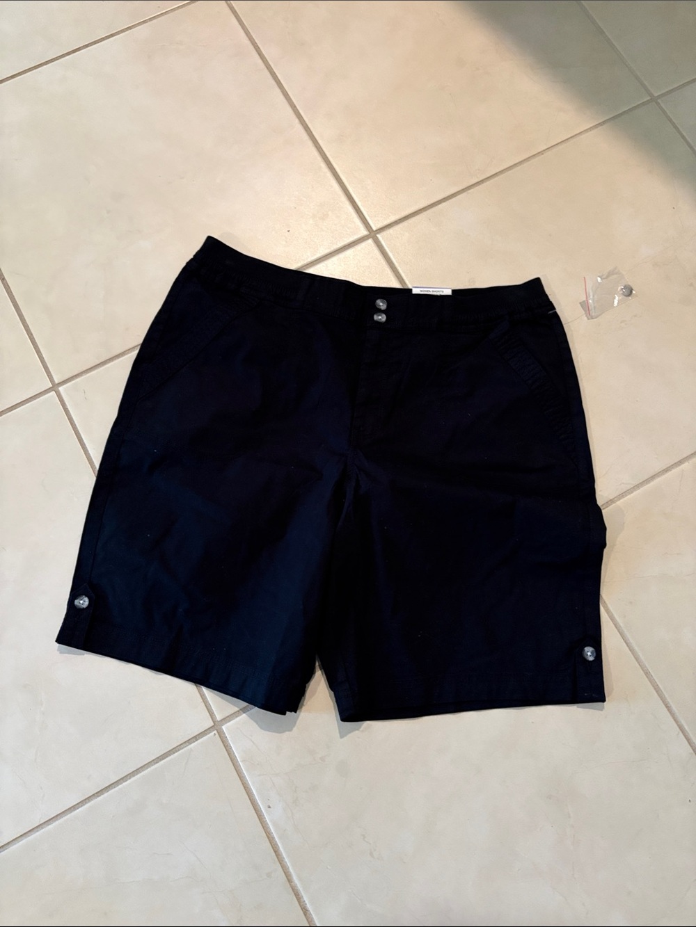 NWT sz 18 Karen Scott woven shorts 1699